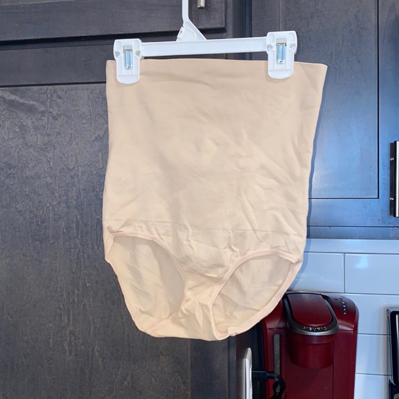 Womens shape wear - Picture 1 of 2